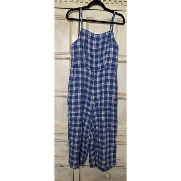 Women's Old Navy Blue White Plaid Cropped Square Neck Jumpsiit size M - Picture 4 of 10